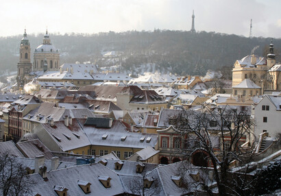 Výhled na kostel sv. Mikuláše